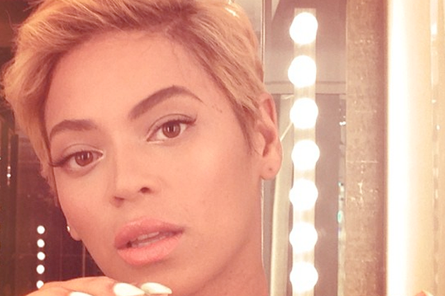 Beyoncé muda o cabelo de novo - Beyoncé com o cabelo joazinho Instagram